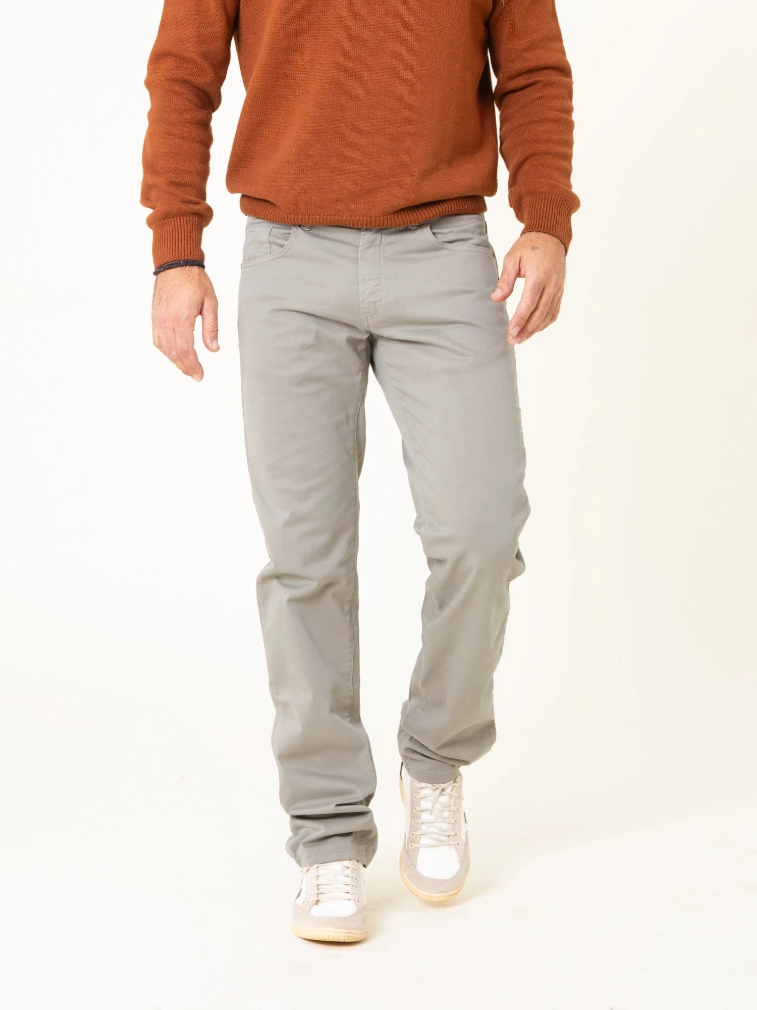 PANTALÓN RECTO DE HOMBRE RAY TAUPE GREY 3 PANTALÓN RECTO DE HOMBRE RAY TAUPE GREY