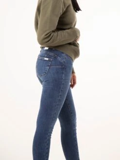 PANTALÓN SKINNY PUSH UP DE MUJER CARLY SMART BLUE -Capitan Denim 5 58b67b10 96dc 456d 874e e3fbdf89f792