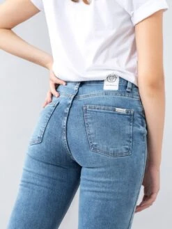 PANTALONES RECTOS DE MUJER MANITOBA LIGHT BLUE -Capitan Denim 5 b1611036 9a61 41e7 ad0f 27ab2924feba