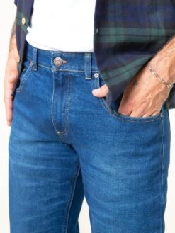 PANTALONES VAQUEROS RECTOS DE HOMBRE RAY MID BLUE -Capitan Denim 6 12 ccc5e604 a7b4 4020 a3d0 5f0a8899832d