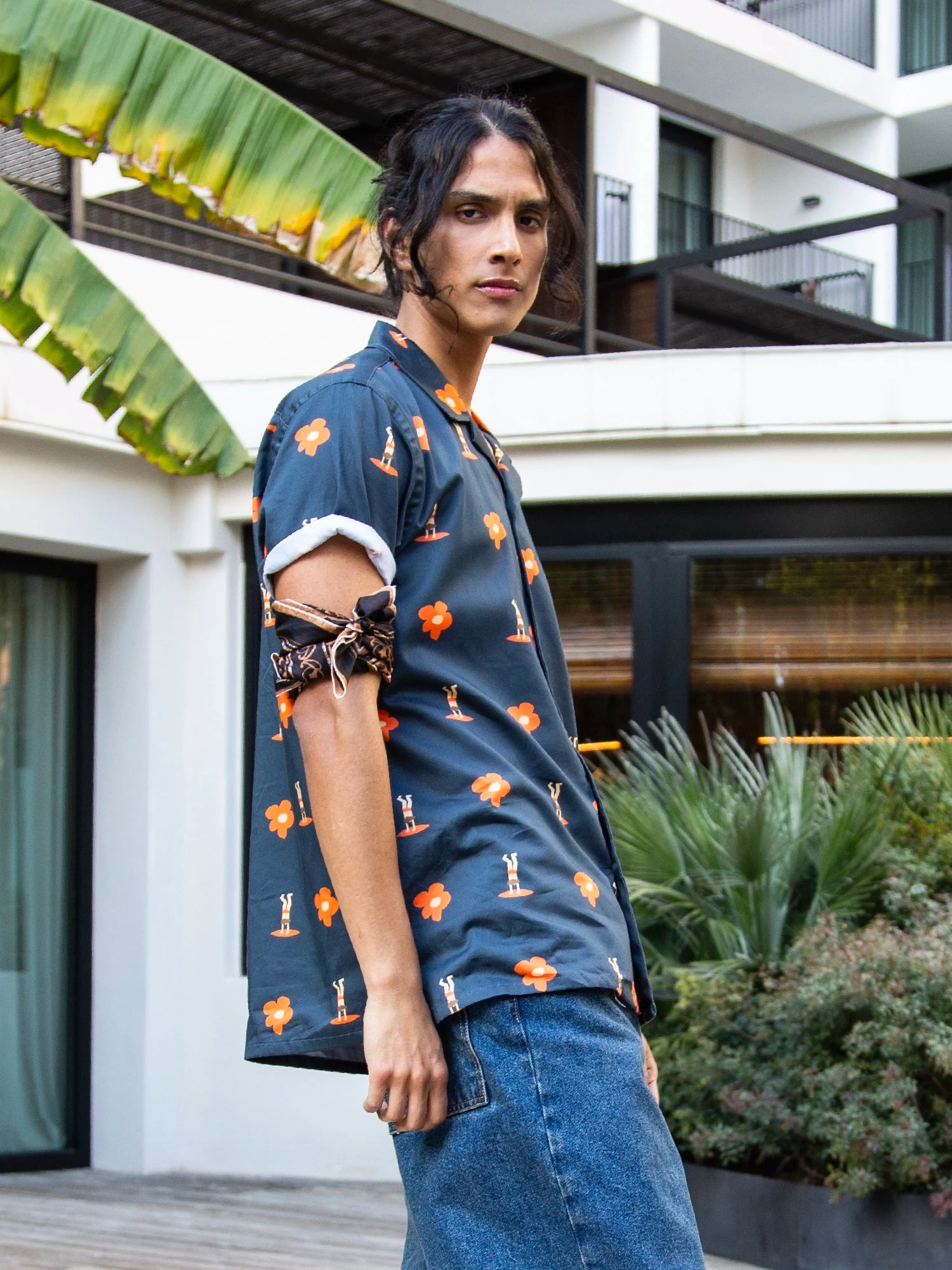 CAMISA CALYPSO DARK BLUE FLOWERS 4 CAMISA CALYPSO DARK BLUE FLOWERS - Imagen 2