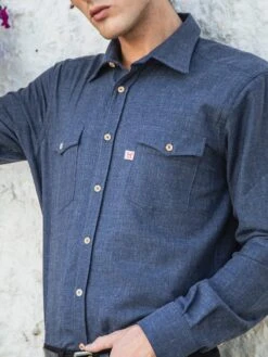 CAMISA DE HOMBRE FURAY WESTERN BLUE -Capitan Denim camisa de hombre de manga larga azul oscura cowboy hecha en espana comoda de entretiempo 7