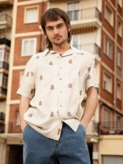 CAMISA DE HOMBRE DE VISCOSA CALYPSO CAVERNICOLAS