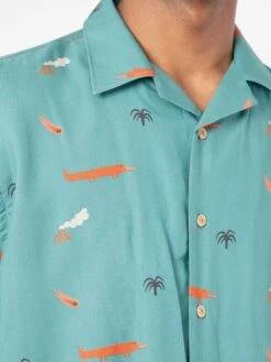 CAMISA DE HOMBRE DE VISCOSA CALYPSO VOLCANES 14 CAMISA DE HOMBRE DE VISCOSA CALYPSO VOLCANES -Capitan Denim camisa de hombre estampada de viscosa de manga corta azul para verano hecha en espana comoda