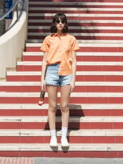 CAMISA REGULAR DE MUJER LUCINDA ORANGE SEAGULL 11 CAMISA REGULAR DE MUJER LUCINDA ORANGE SEAGULL -Capitan Denim camisa de mujer de algodon organico naranja regular comoda hecha en espana de verano
