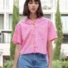 CAMISA OVERSIZE DE MUJER HARVEY PINK SMILEY 2 CAMISA OVERSIZE DE MUJER HARVEY PINK SMILEY -Capitan Denim camisa de verano oversize de mujer rosa hecha en espana para verano estampada
