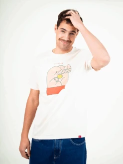 CAMISETA UNISEX BLANCA HAND 8 CAMISETA UNISEX BLANCA HAND -Capitan Denim camiseta blanca de manga corta unisex de algodon organico comoda sostenible con dibujos cuello redondo