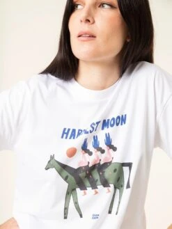 CAMISETA HARVEST MOON OVERSIZE BLANCO -Capitan Denim camiseta blanca oversize de mujer sostenible