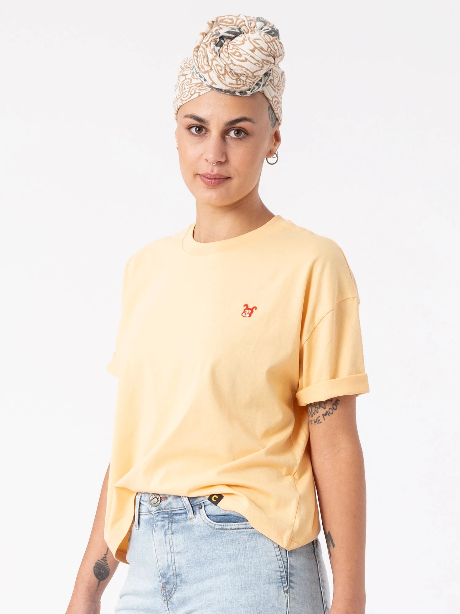 CAMISETA MEDLAR LOGO OVERSIZE 4 CAMISETA MEDLAR LOGO OVERSIZE - Imagen 2