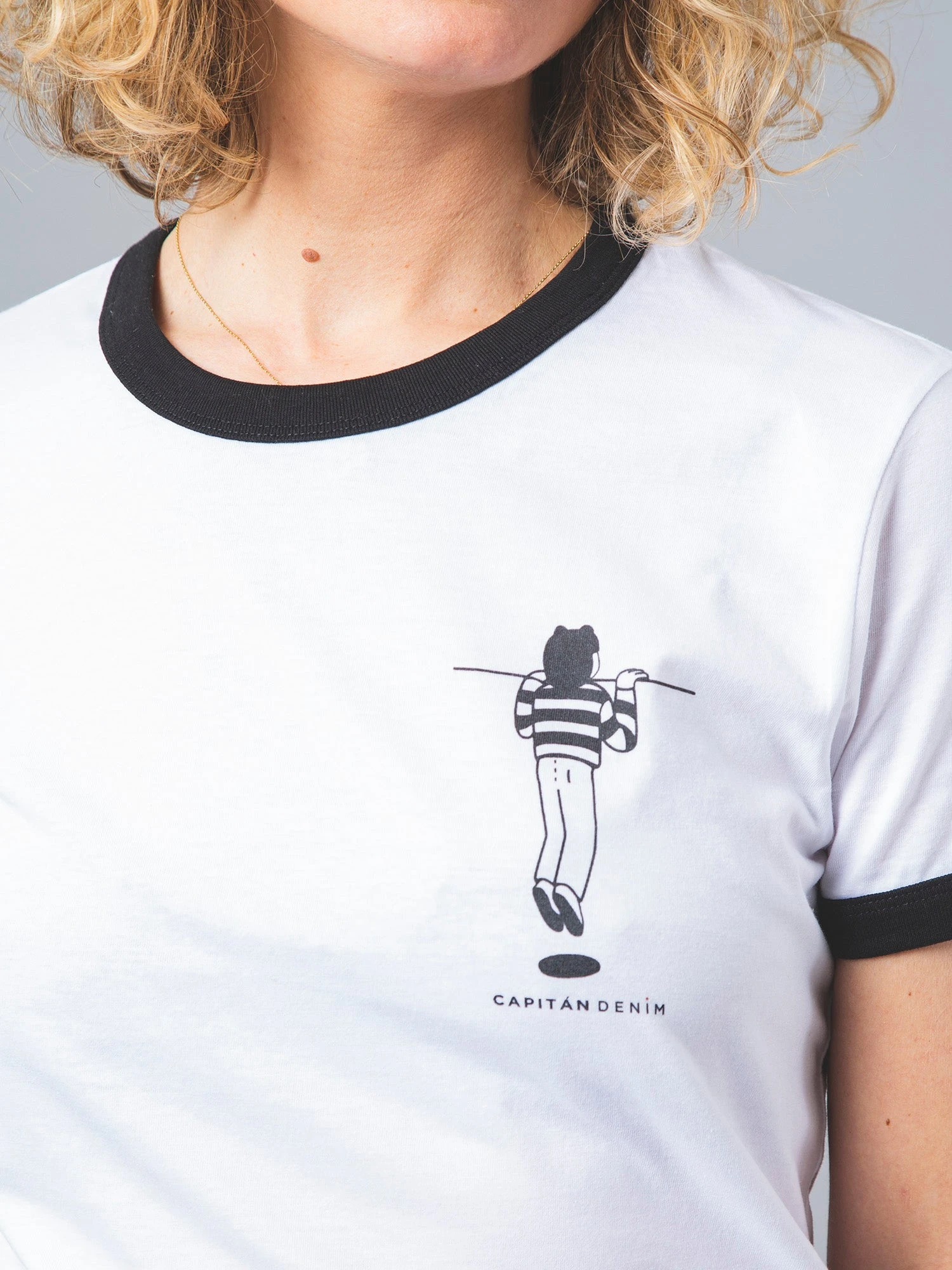 CAMISETA UNISEX DE ALGODÓN ORGÁNICO VOYEUR BORDER RINGER 4 CAMISETA UNISEX DE ALGODÓN ORGÁNICO VOYEUR BORDER RINGER - Imagen 2