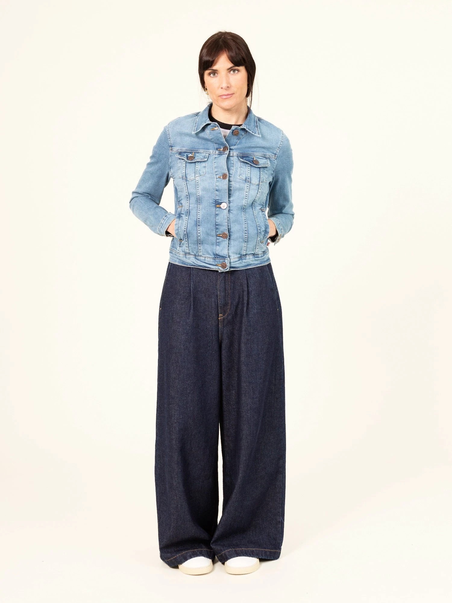 CAZADORA VAQUERA DE MUJER PATTI LIGHT BLUE 4 CAZADORA VAQUERA DE MUJER PATTI LIGHT BLUE - Imagen 2