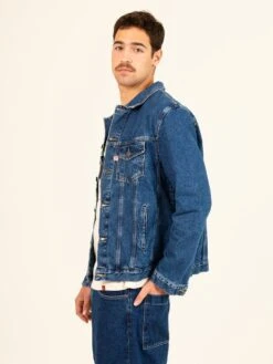 Capitan Denim 28 Capitan Denim -Capitan Denim chaqueta vaquera azul medio de hombre regular hecha en espana de entretiempo comoda sostenible