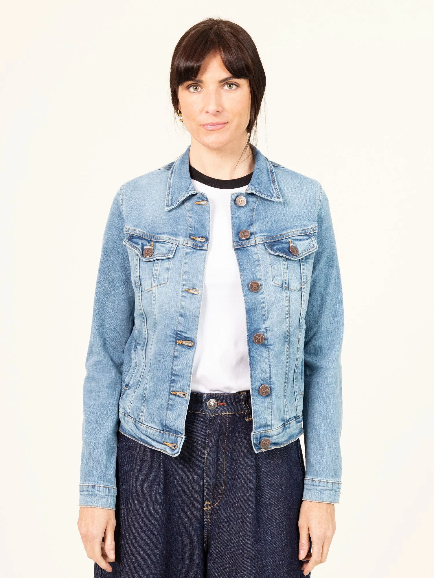 CAZADORA VAQUERA DE MUJER PATTI LIGHT BLUE 3 CAZADORA VAQUERA DE MUJER PATTI LIGHT BLUE