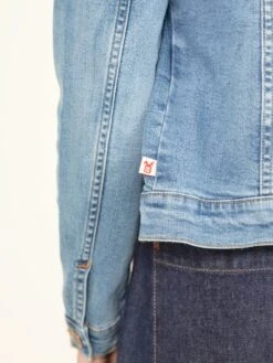 CAZADORA VAQUERA DE MUJER PATTI LIGHT BLUE 13 CAZADORA VAQUERA DE MUJER PATTI LIGHT BLUE -Capitan Denim chaquetas vaqueras de mujer denim hecha en espana sostenible comoda vintage regular