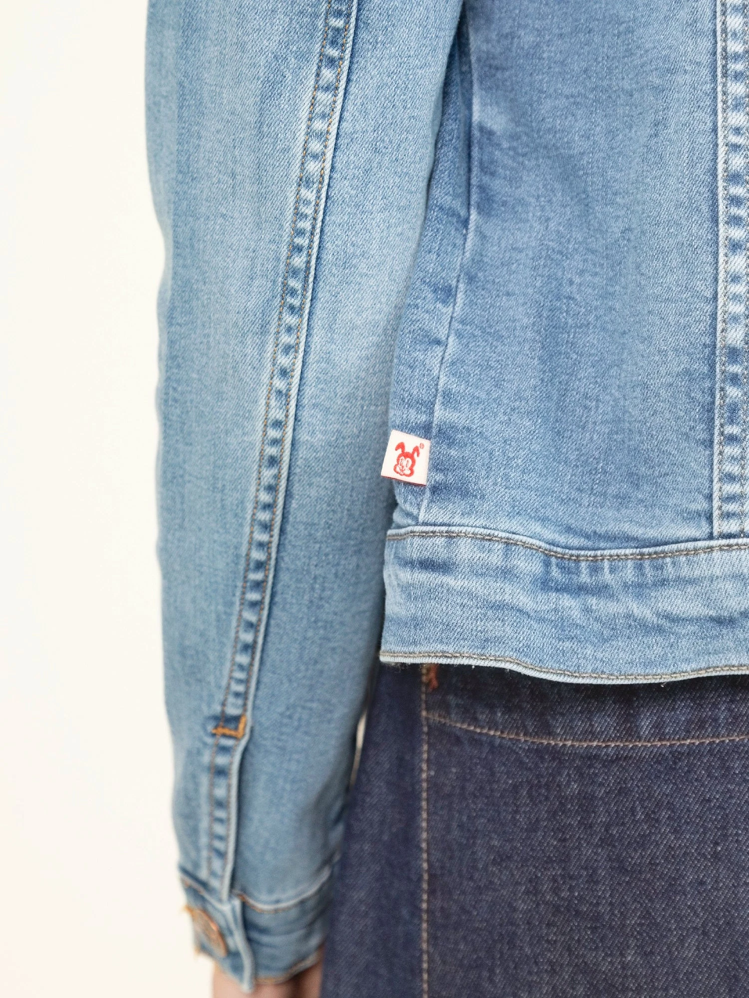 CAZADORA VAQUERA DE MUJER PATTI LIGHT BLUE 8 CAZADORA VAQUERA DE MUJER PATTI LIGHT BLUE - Imagen 6