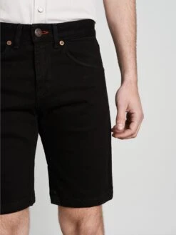 PANTALÓN CORTO VAQUERO DE HOMBRE JAY PURE BLACK DENIM -Capitan Denim jay pure black denim 2