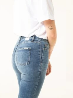 PANTALONES PITILLOS DE MUJER DENVER MID BLUE 14 PANTALONES PITILLOS DE MUJER DENVER MID BLUE -Capitan Denim jeans pitillos azules normal de mujer comodos hechos en espana sostenibles