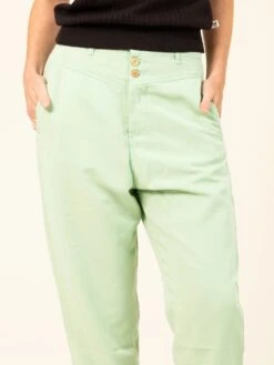 PANTALÓN JOGGER DE TENCEL™ Lyocell Fibers ELIS MINT -Capitan Denim pantalon de mujer de tencel para verano verde hecho en espana comodo sostenible 2