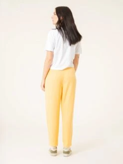 PANTALÓN JOGGER DE TENCEL™ Lyocell Fibers ELIS YELLOW -Capitan Denim pantalon fresco de mujer para verano