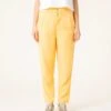 PANTALÓN JOGGER DE TENCEL™ Lyocell Fibers ELIS YELLOW 1 PANTALÓN JOGGER DE TENCEL™ Lyocell Fibers ELIS YELLOW -Capitan Denim pantalon largo de mujer de tencel para verano hecho en espana