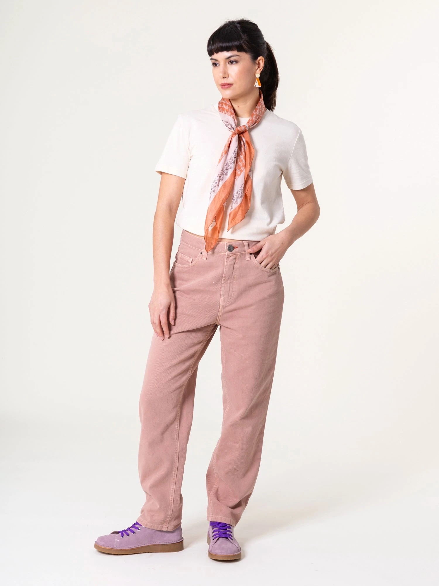 PANTALONES MOMFIT DE MUJER TULSA PALE PINK 4 PANTALONES MOMFIT DE MUJER TULSA PALE PINK - Imagen 2
