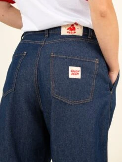 BERMUDAS VAQUERAS DE MUJER SABINE DARK BLUE 14 BERMUDAS VAQUERAS DE MUJER SABINE DARK BLUE -Capitan Denim pantalones cortos bermudas vaqueras denim relaxed de mujer oversize comodas hechas en espana sostenibles 3 d4dfa236 1fad 4322 8b58 2ad2314c004c