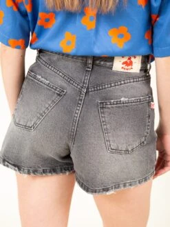 PANTALONES CORTOS DE MUJER MINA MID GREY 14 PANTALONES CORTOS DE MUJER MINA MID GREY -Capitan Denim pantalones cortos shorts vaqueras denim de mujer comodas hechas en espana sostenibles 5