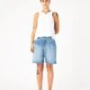 BERMUDAS VAQUERAS DE MUJER MAZZY LIGHT BLUE -Capitan Denim pantalones cortos vaqueros de mujer azul claro cintura elastica comodas sostenibles hechas en espana