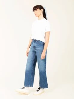 PANTALÓN VAQUERO DE MUJER CULOTTE SIMONE MID USED BLUE TENCEL™ Lyocell Fibers 14 PANTALÓN VAQUERO DE MUJER CULOTTE SIMONE MID USED BLUE TENCEL™ Lyocell Fibers -Capitan Denim pantalones vaqueros azul medio de mujer relaxed culotte hechos en espana sostenibles comodos 5