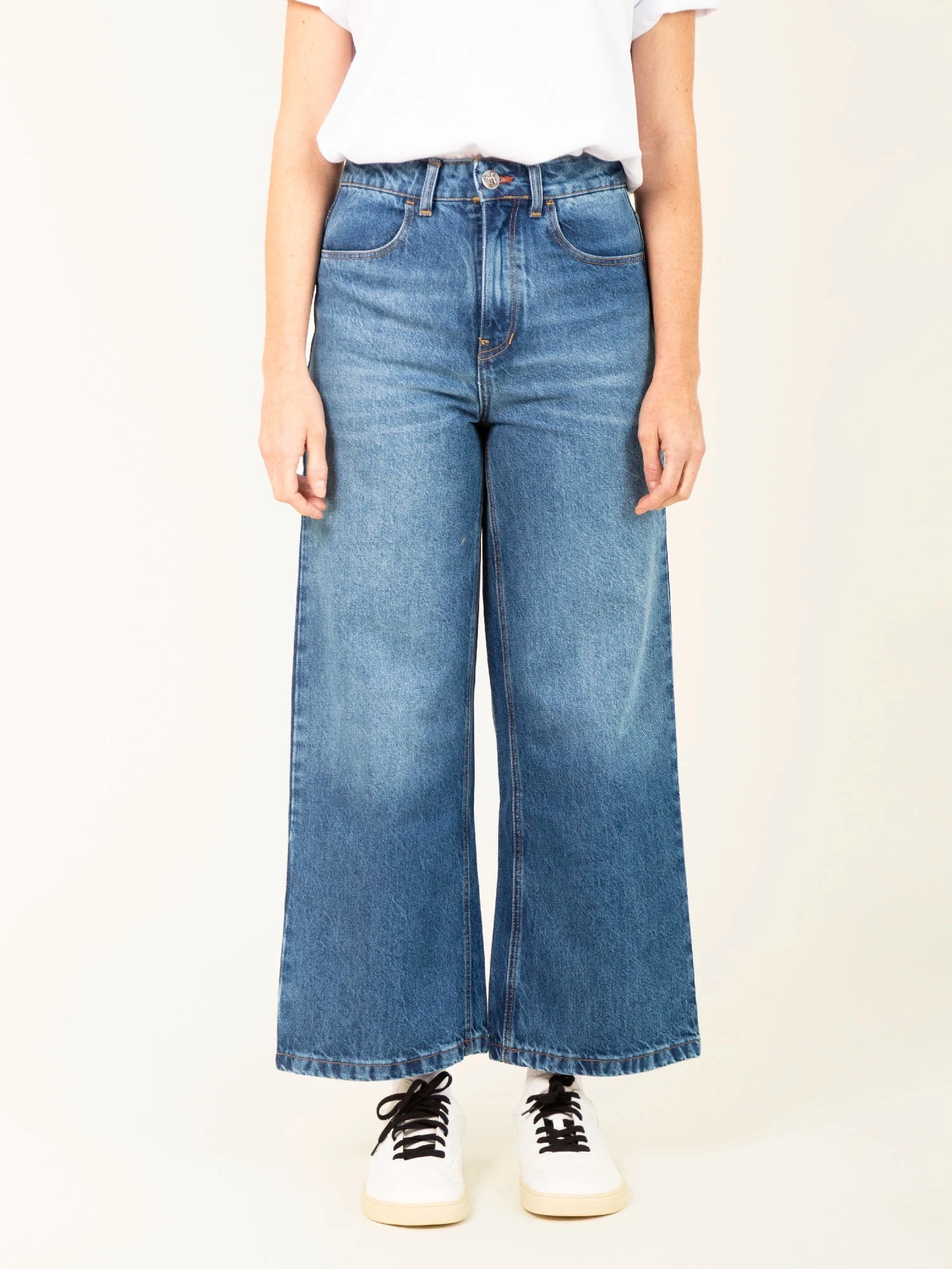 PANTALÓN VAQUERO DE MUJER CULOTTE SIMONE MID USED BLUE TENCEL™ Lyocell Fibers 3 PANTALÓN VAQUERO DE MUJER CULOTTE SIMONE MID USED BLUE TENCEL™ Lyocell Fibers