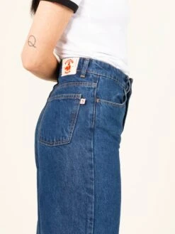 PANTALÓN VAQUERO DE MUJER CULOTTE SIMONE DRY BLUE TENCEL™ Lyocell Fibers 15 PANTALÓN VAQUERO DE MUJER CULOTTE SIMONE DRY BLUE TENCEL™ Lyocell Fibers -Capitan Denim pantalones vaqueros azul oscuro de mujer relaxed culotte hechos en espana sostenibles comodos 2