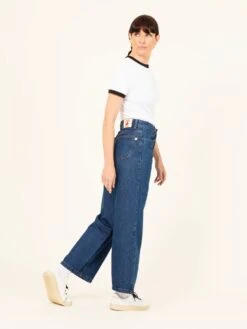 PANTALÓN VAQUERO DE MUJER CULOTTE SIMONE DRY BLUE TENCEL™ Lyocell Fibers 12 PANTALÓN VAQUERO DE MUJER CULOTTE SIMONE DRY BLUE TENCEL™ Lyocell Fibers -Capitan Denim pantalones vaqueros azul oscuro de mujer relaxed culotte hechos en espana sostenibles comodos 4