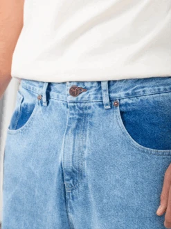 PAXTON LIGHT BLUE 15 PAXTON LIGHT BLUE -Capitan Denim pantalones vaqueros azules de hombre jeans denim relaxed comodo hecho en espana sostenible