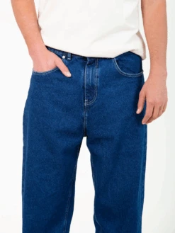 PAXTON DRY BLUE -Capitan Denim pantalones vaqueros azules oscuros de hombre jeans denim relaxed comodo hecho en espana sostenible a73a2471 768c 47f4 bda0 a4d9c77b2f09