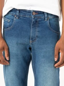 PANTALONES VAQUEROS SLIM DE HOMBRE FLAMINGO GINGER BLUE 17 PANTALONES VAQUEROS SLIM DE HOMBRE FLAMINGO GINGER BLUE -Capitan Denim pantalones vaqueros de hombre rectos hechos en espana comodos sostenibles