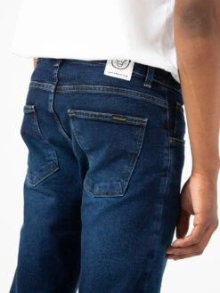 PANTALONES VAQUEROS SLIM DE HOMBRE FLAMINGO DARK BLUE 15 PANTALONES VAQUEROS SLIM DE HOMBRE FLAMINGO DARK BLUE -Capitan Denim pantalones vaqueros de hombre tapered relaxed hechos en espana comodos sostenibles ad79b738 508b 4c52 9d46 6ba6fb64c0e4