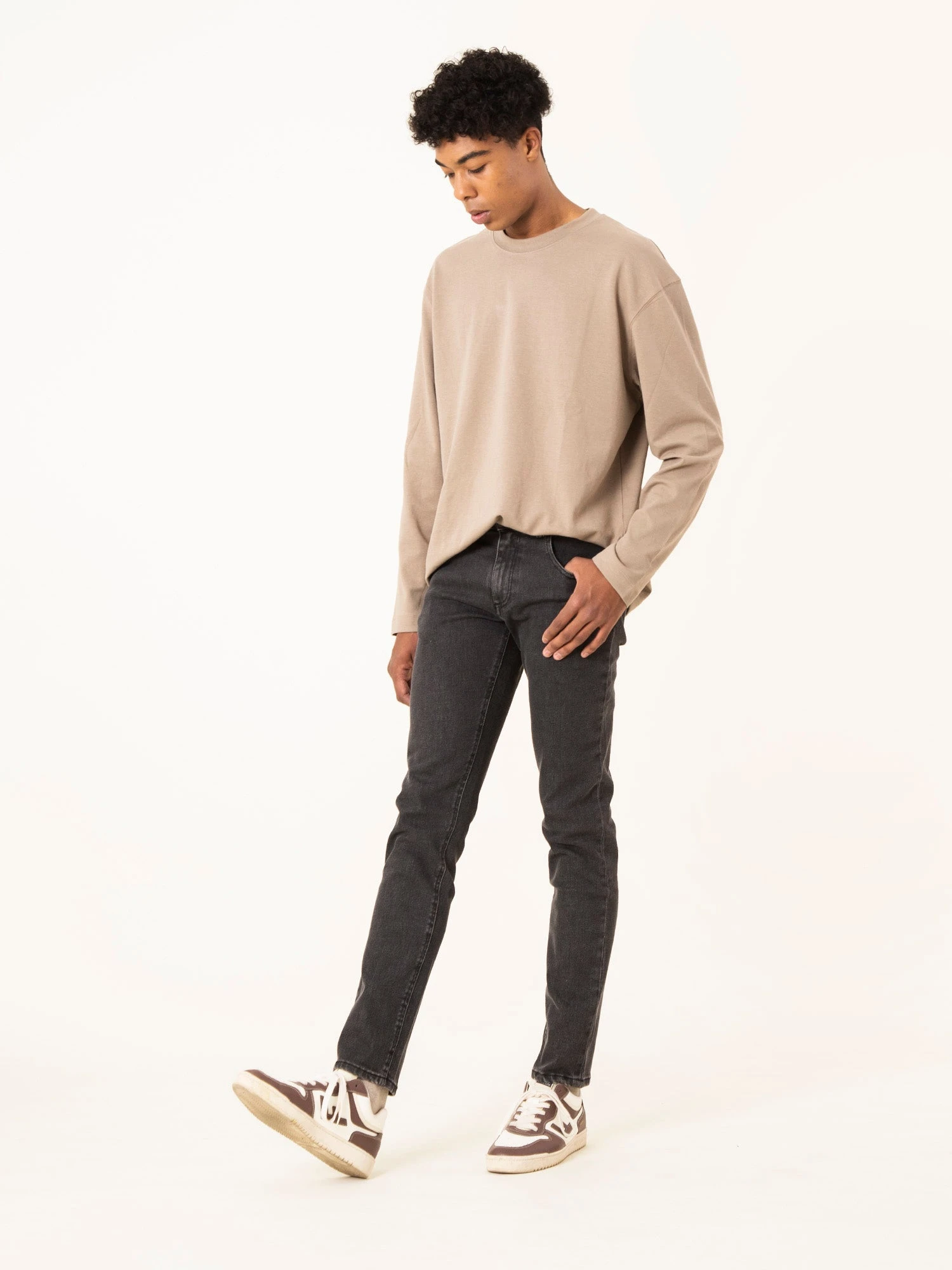 PANTALON VAQUERO SLIM DE HOMBRE FLAMINGO DARK GREY ORGANIC COTTON 4 PANTALON VAQUERO SLIM DE HOMBRE FLAMINGO DARK GREY ORGANIC COTTON - Imagen 3